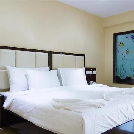 Hotel Karishma Grand